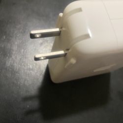 Apple 140 W USB C Power Adapter With Brand New Cable