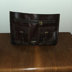 Brand NEW LEATHER CUERO BRIEFCASE STYLE 