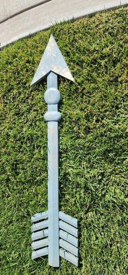 Wood Arrow 3.5 ft