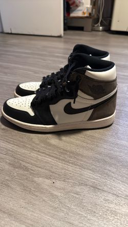 Mochas Air Jordan 1’s