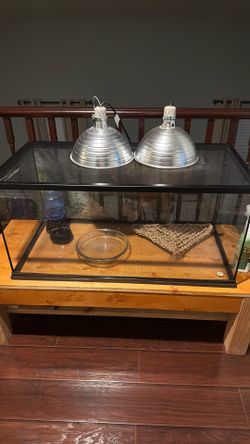 50 gallon reptile aquarium w/ light /heater