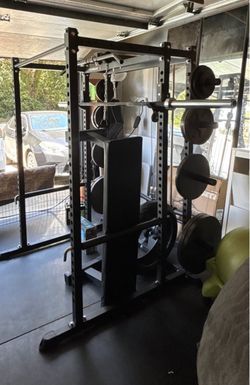 Titan Fitness Squat rack