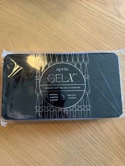 Aprés Gel-X Natural Almond X-Short Nail Extensions