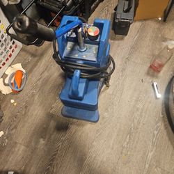 Quik-Shore Quik Pump