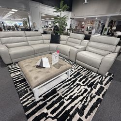 Power Recliner Sectional 