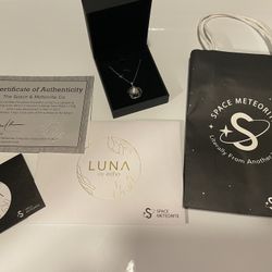 Luna moon rock necklace 