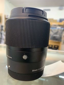 Sigma 30mm 1.4 Sony E