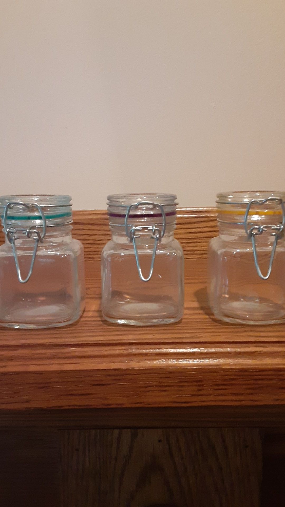 Set of 3 small glass jars
