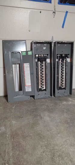 Square D Homeline panel 200A main breaker and 225A main Lug