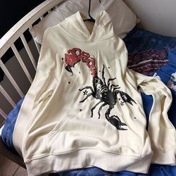 Spider hoodie size large