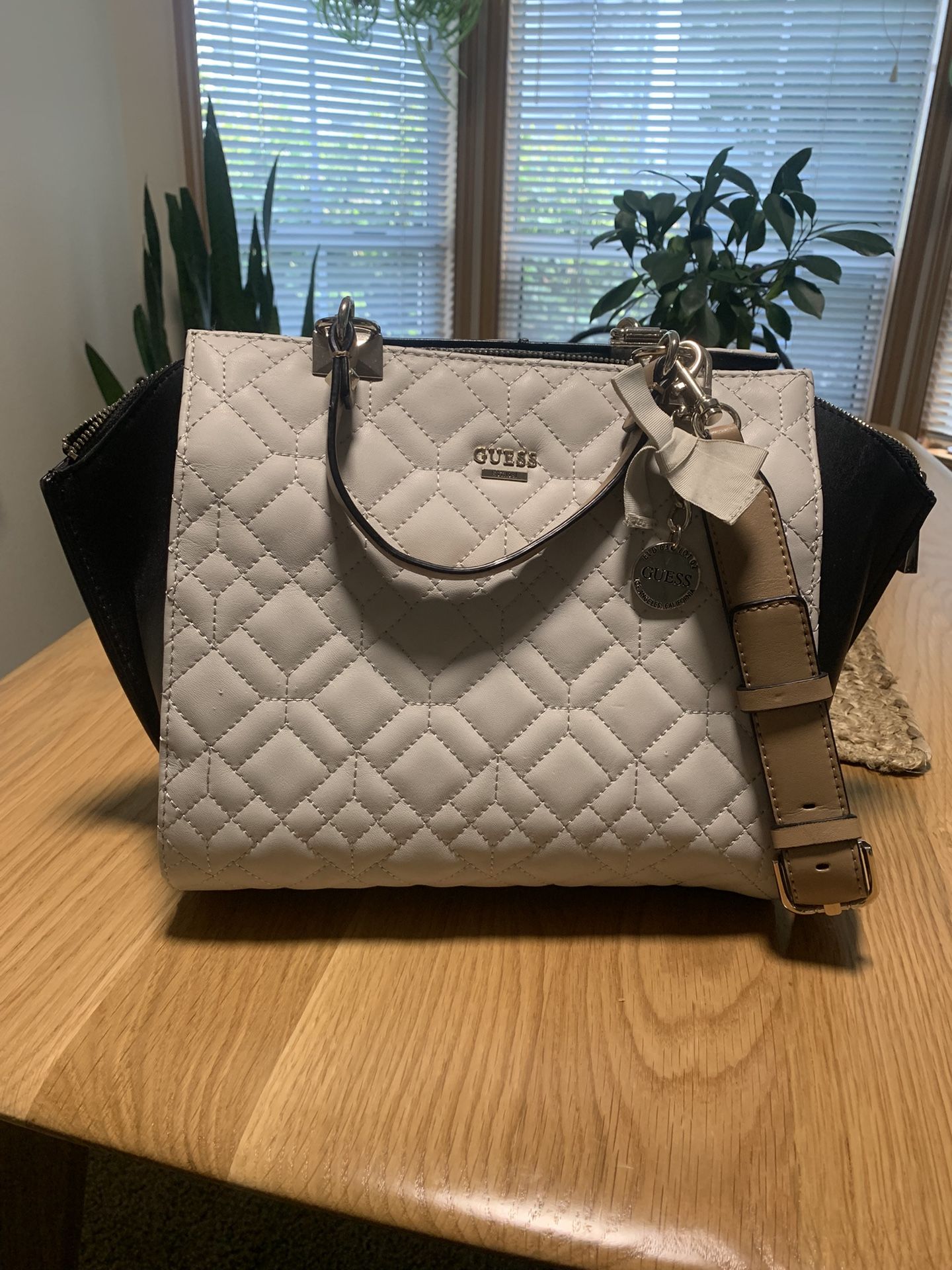 Women Purse - white/black