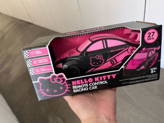 Hello kitty car