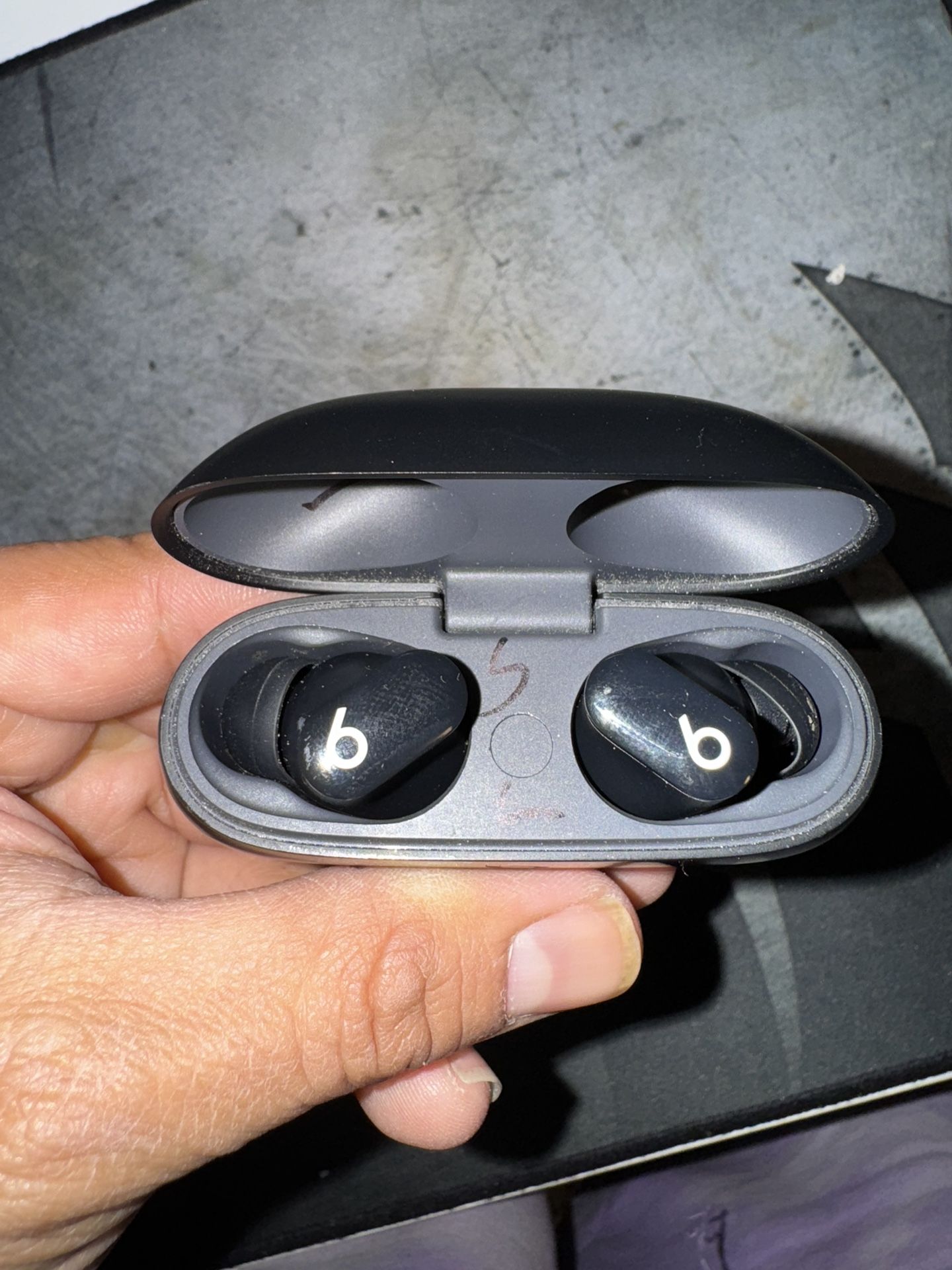 Beats Studio Buds