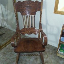 Rocking chair excellent condition