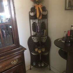 Corner Shelve