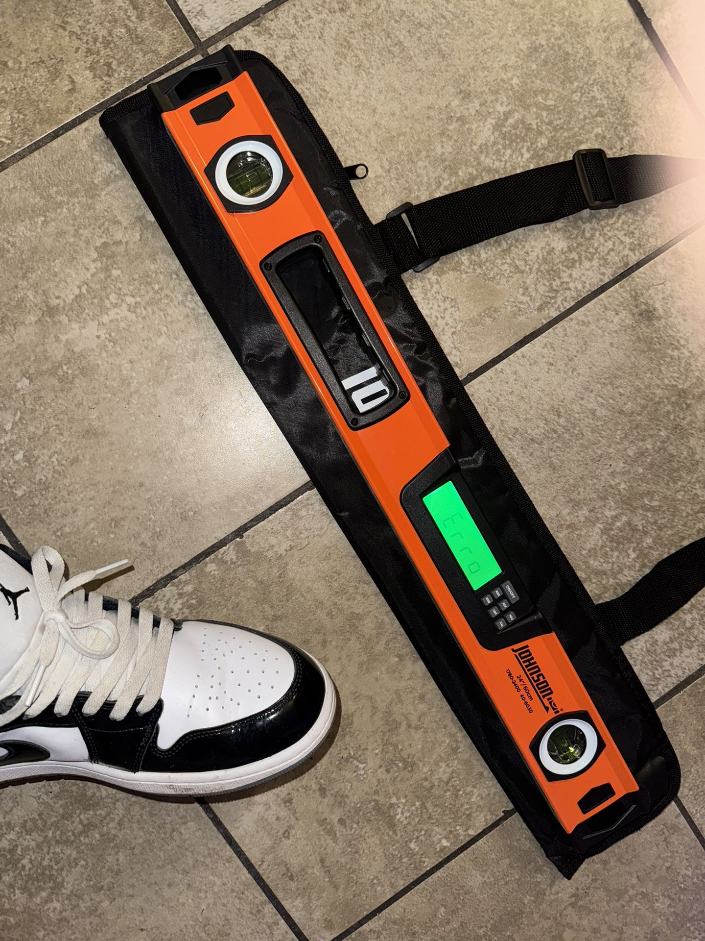 Electric Level (Johnson)