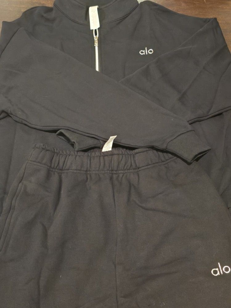 Alo Sweatshirt And Pant Set