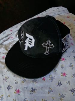 HAT $5 PICK UP IN SUN VALLEY