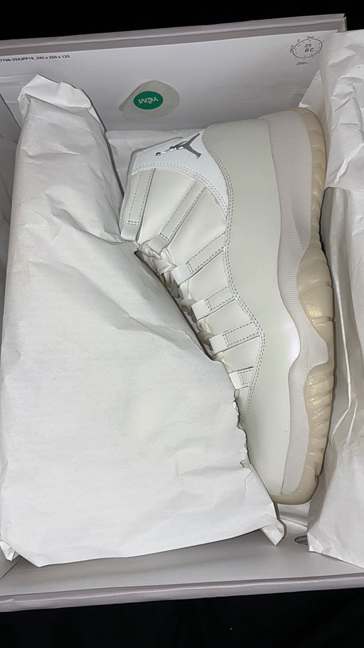 Jordan Retro 11 “Pearl” Sz 11/9.5