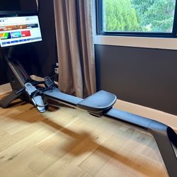 Peloton Row – Excellent Condition | Lightly Used 🚣‍♀️