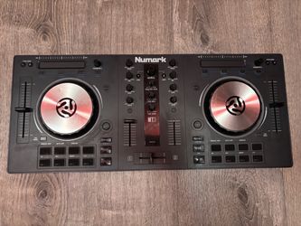 Numark Mixtrack 3 (MT3) DJ Controller – Fully Functional, Missing One Fader Knob