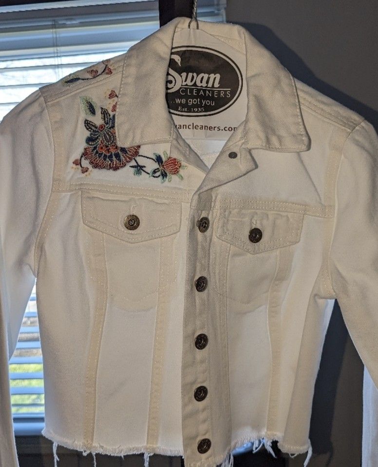 Jessica Simpson Flower Embroidered White Jean Jacket