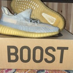 Size 8.5 - adidas Yeezy Boost 350 V2 Cloud White Non-Reflective