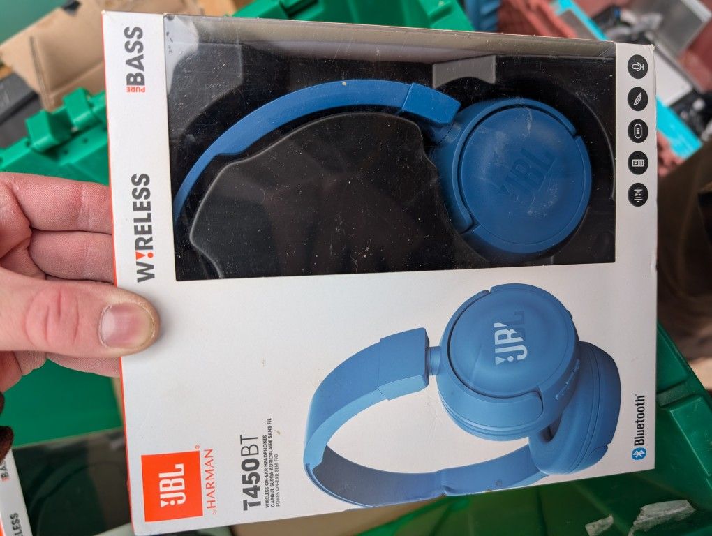 JBL T450BT Wireless Bluetooth Headphones Blue
