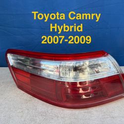 2007-2009 Toyota Camry Hybrid Taillight OEM 