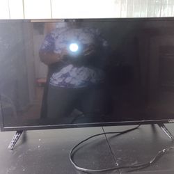 Samsung TV W/ remote 