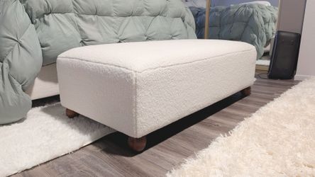 New! Beautiful 🤍 Ottoman w/ Walnut Round Legs