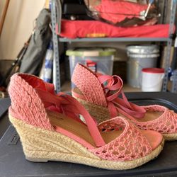 Pink Wedge