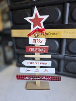Wood Christmas Tree $2