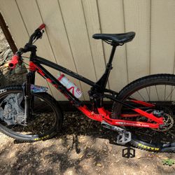 Trek Mountain Bike 