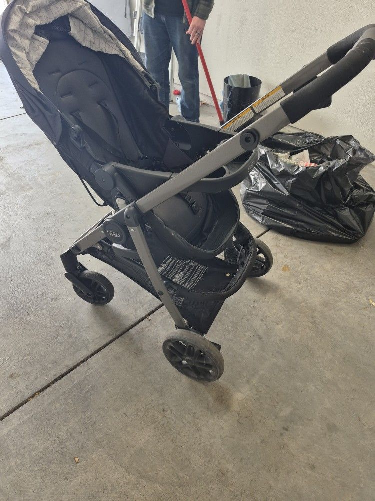 Stroller 