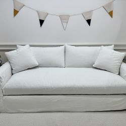 Crate and Barrel Willow II Slipcovered Queen Sleeper Sofa - Like New ✨