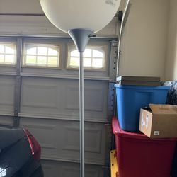 Floor lamp