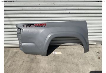 2016 2022 TOYOTA TACOMA RIGHT SIDE SHORT SKIN BED OEM 