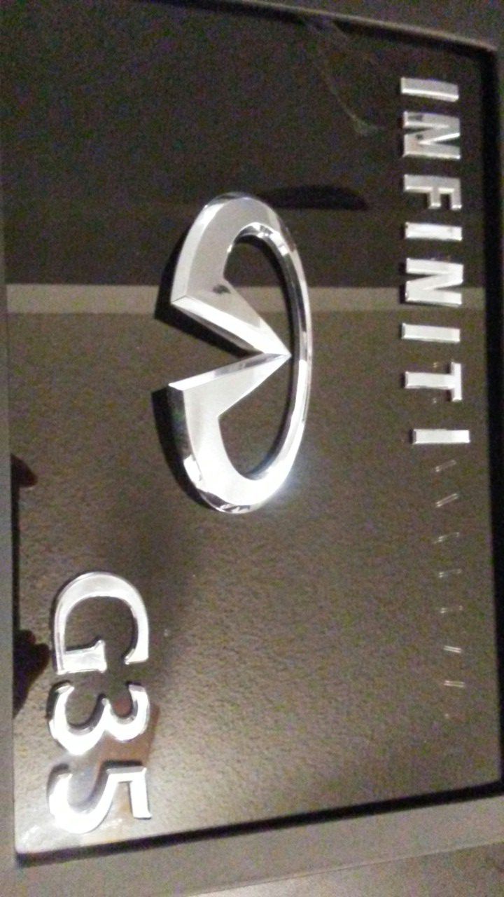 2006 infiniti G35 emblems trunk $30
