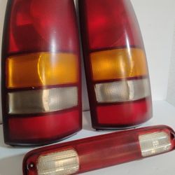 00-02 Silverado Taillights & Brake Light 