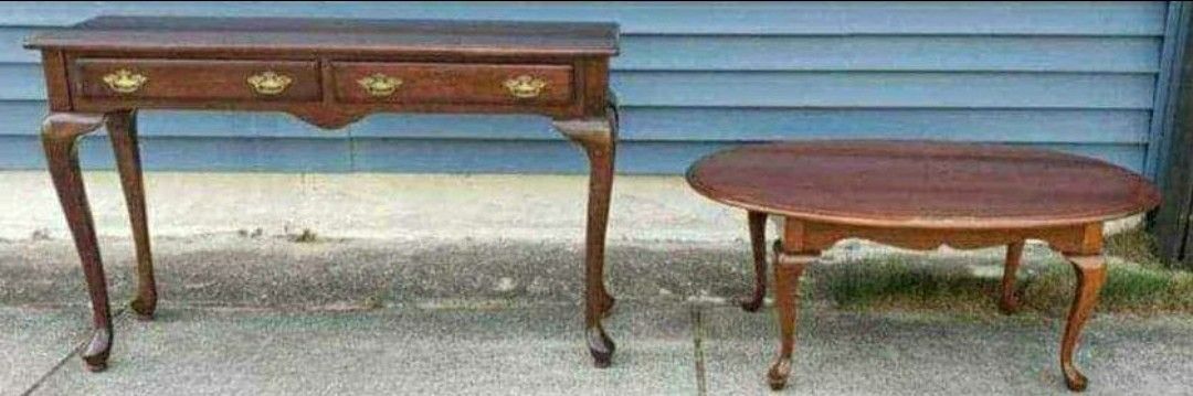 Wood Livingroom Set - Coffee Table and Sofa Table