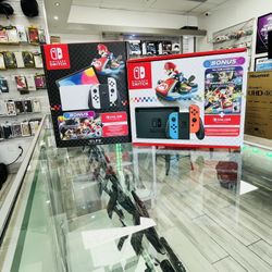 Nintendo Switch | Mario Kart 8 Edition | OLED/Regular (Financing Available)