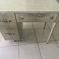 Antique Desk $20