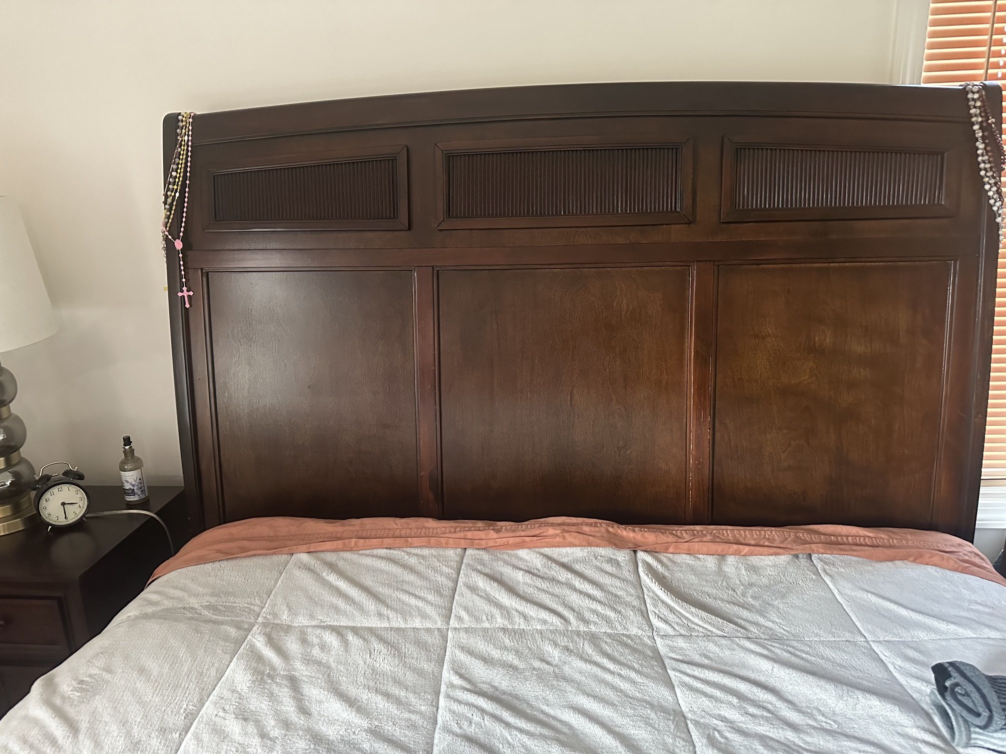 Queen Bedroom Set With New Mattress