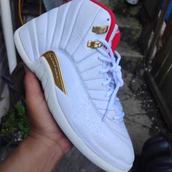 AJ 12 SIZE 8..