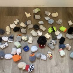 60+ Baby Socks Mittens Bundle NB-6M