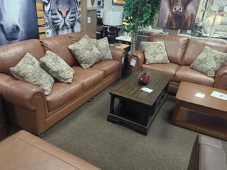 LEATHER COUCH AND LOVESEAT SET