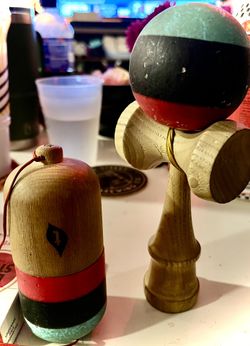 Matching Kendama&Pill SkillToys