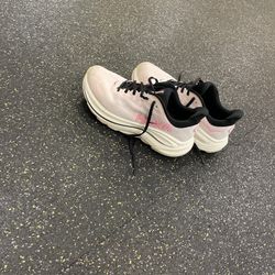 Hoka Women’s Clifton 10
