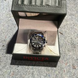 Invicta Men’s Pro Diver Collection Chronograph Watch